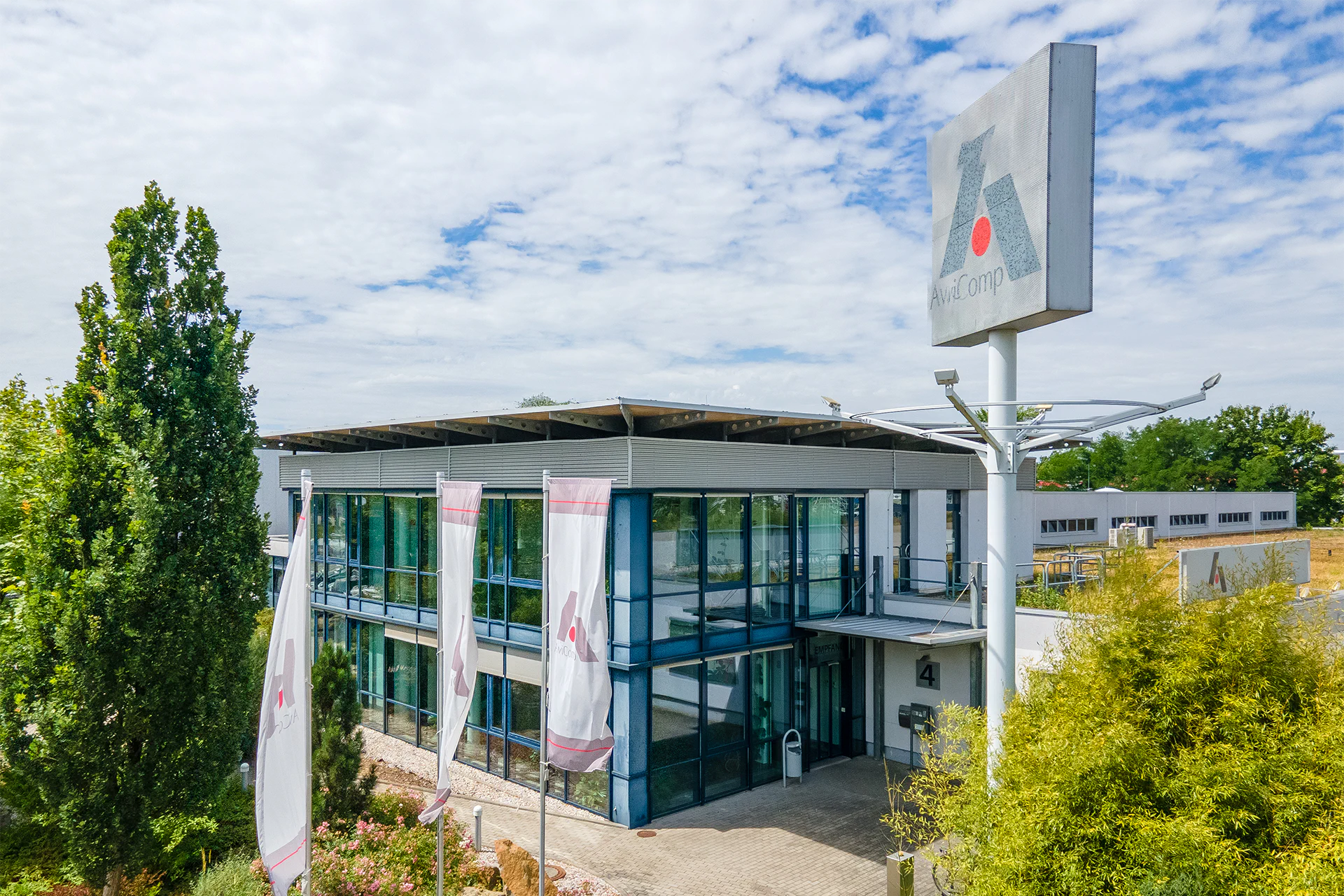 LAN-001 AviCompHeadquater 2025-11-17